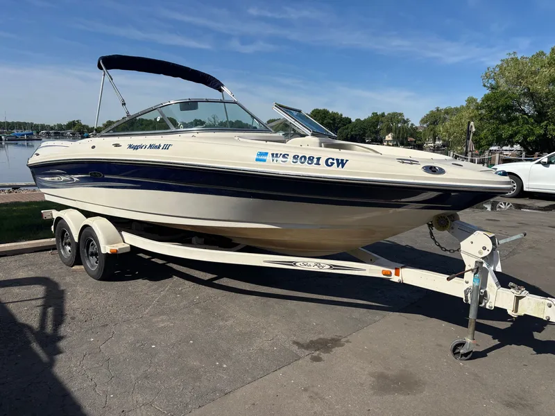 Slide: The Image of Sea Ray 200 Sport 2005 - 19