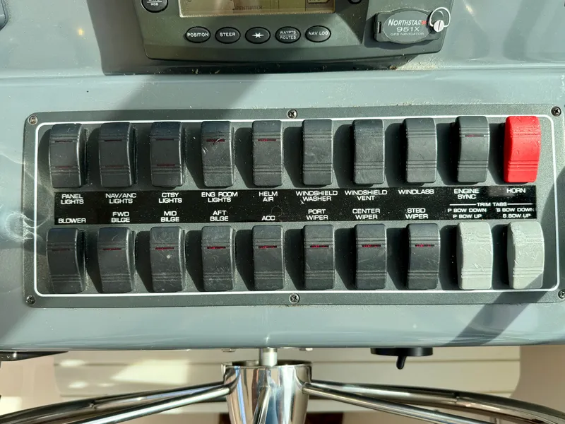 Slide: The Image of Control panel of a 1999 Tiara Yachts 4100 Open. - 25