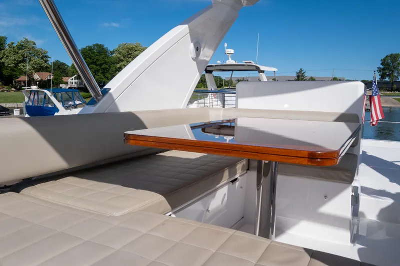 Slide: The Image of Azimut 50 Fly 2018 with elegant flybridge and seating area. - 21