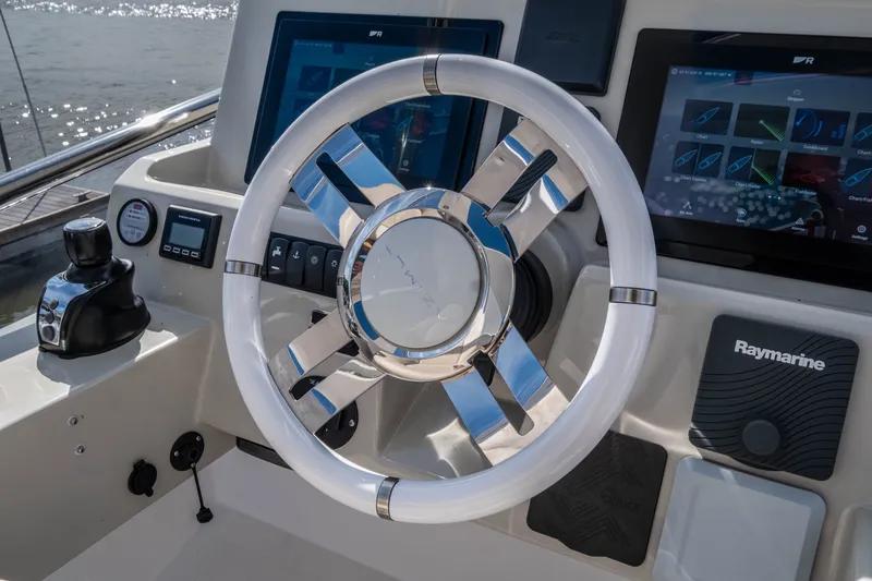 Slide: The Image of Azimut 50 Fly 2018 helm with Raymarine technology. - 28