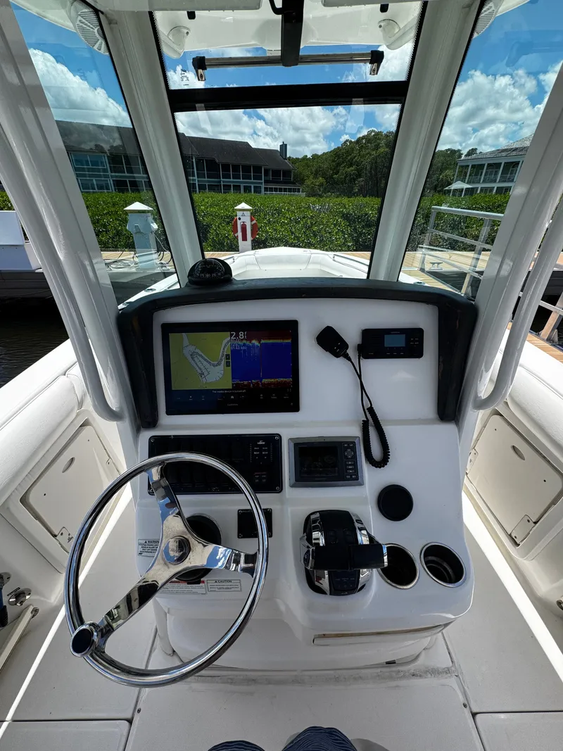 Slide: The Image of Boston Whaler 280 Outrage 2011 - 11