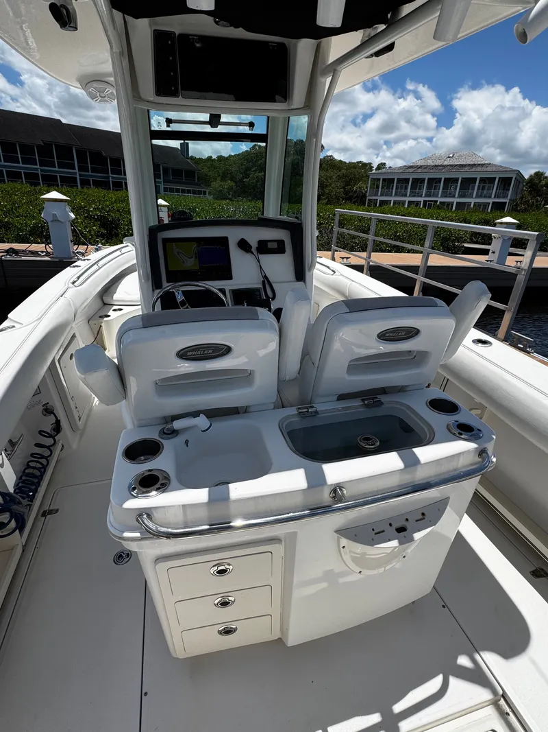 Slide: The Image of Boston Whaler 280 Outrage 2011 - 16