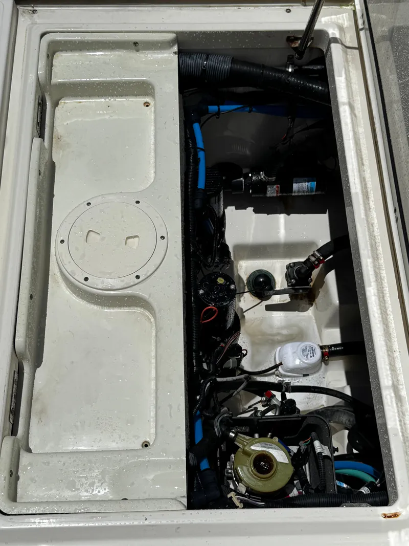 Slide: The Image of Boston Whaler 280 Outrage 2011 - 20