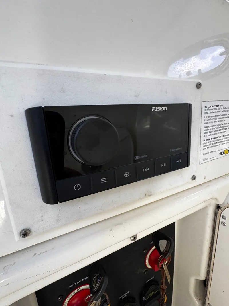 Slide: The Image of Boston Whaler 280 Outrage 2011 - 23