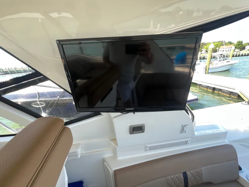 Slide: The Image of Interior of 2018 Sea Ray Sundancer 350 Coupe with TV. - 22