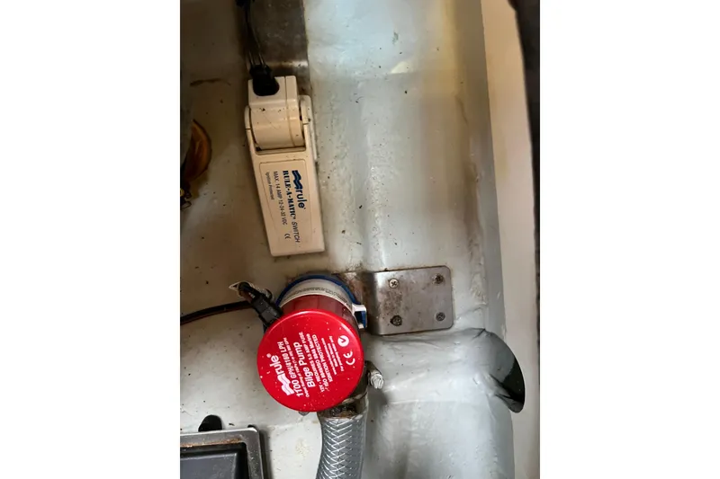 Slide: The Image of Bilge pump and switch in 2016 Hanse 455 yacht interior. - 200