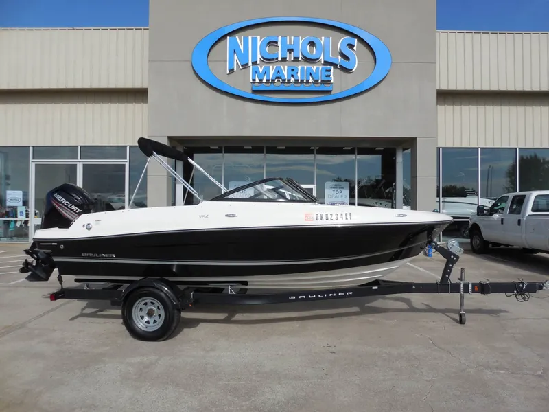 The Image of Bayliner VR4 2019 - 1