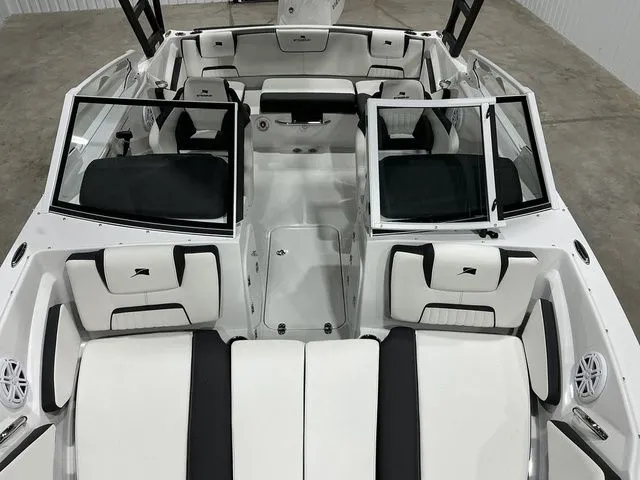 Slide: The Image of Stingray 20 SBX 2027 - 5