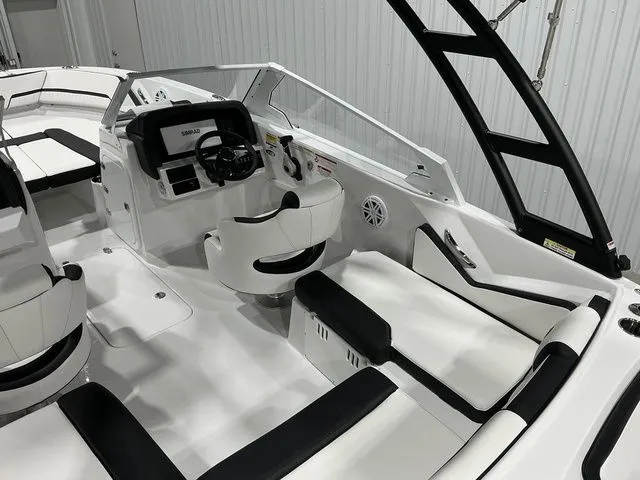 Slide: The Image of Stingray 20 SBX 2027 - 10