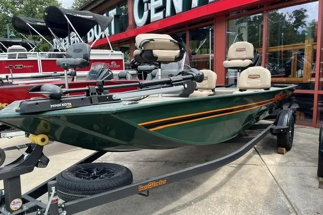 The Image of 2026 Tracker Bass Tracker Classic Limited boat displayed outside a dealership. - 0