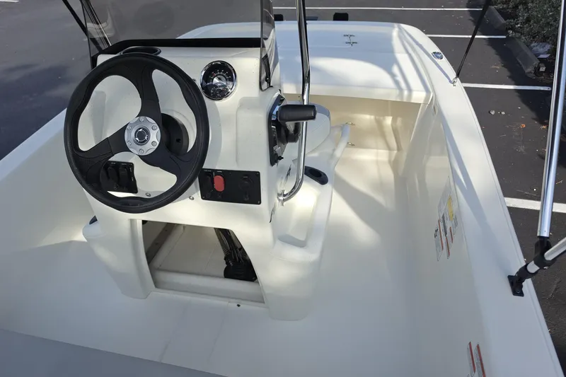 Slide: The Image of Mako Pro Skiff 13 CC 2026 - 18