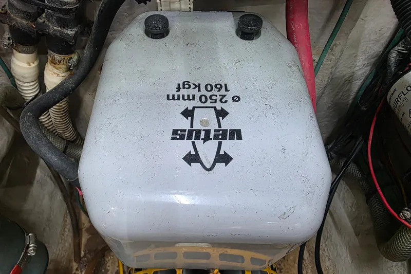 Slide: The Image of Engine compartment of a 2002 Sea Ray 560 Sedan Bridge with Vetus marine equipment. - 173