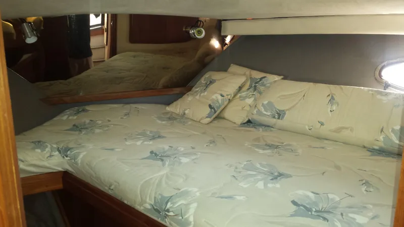 Slide: The Image of Pullman Bed in Forward Stateroom - 15
