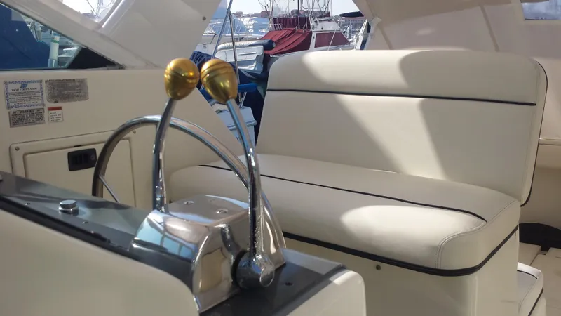 Slide: The Image of Captain's Seat - 7