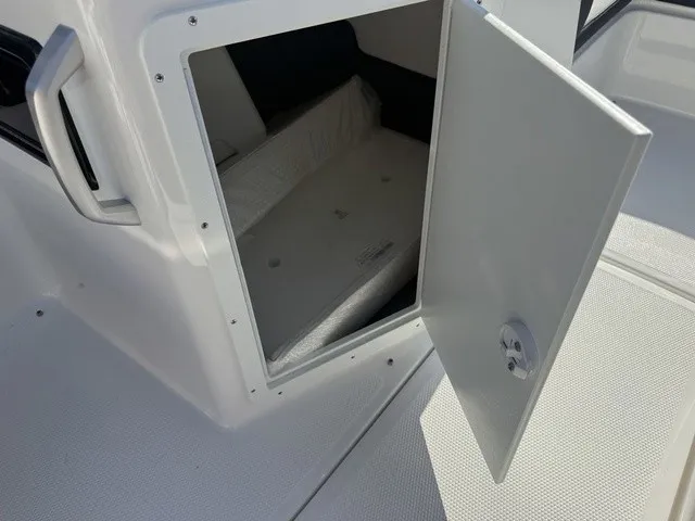 Slide: The Image of Yamaha 195S 2026 - 23