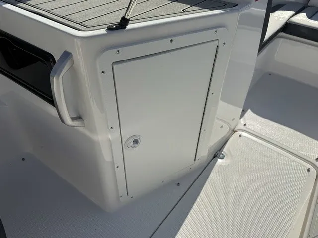 Slide: The Image of Yamaha 195S 2026 - 22