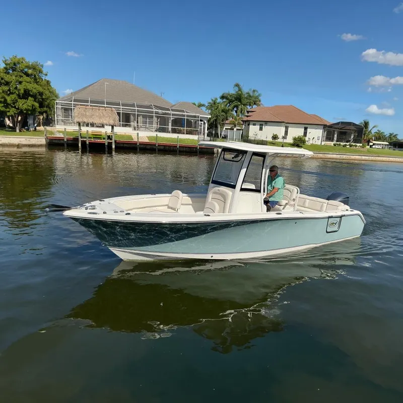 The Image of 2019 Sea Hunt 255 Ultra SE - 0