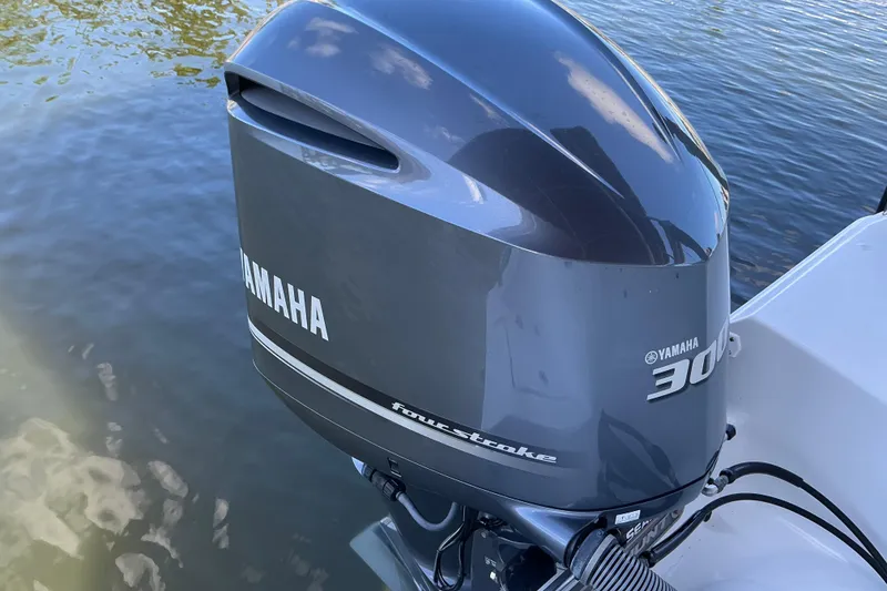 Slide: The Image of Yamaha 300 four-stroke outboard motor on 2019 Sea Hunt Ultra 255 SE boat. - 29