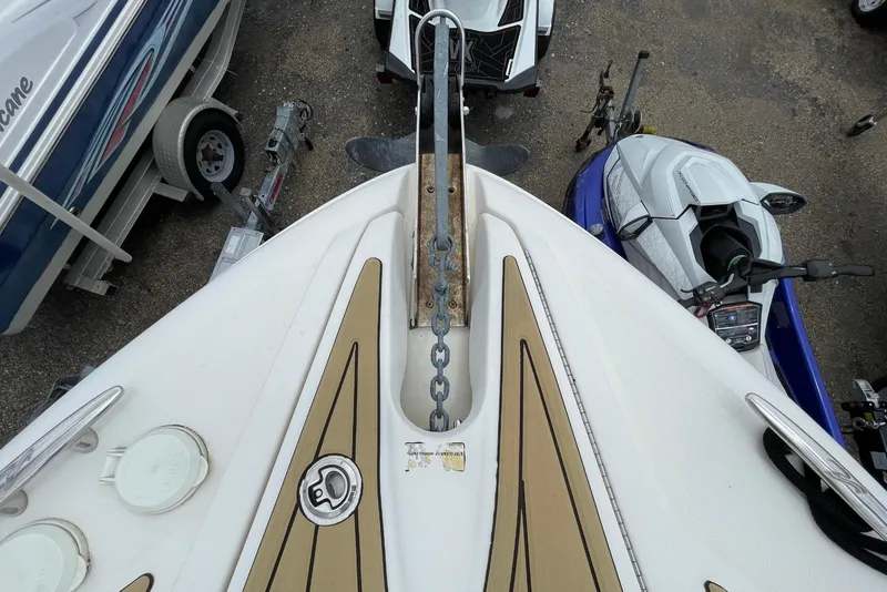 Slide: The Image of Top view of a 2006 Sea Ray 290 Sundancer boat with anchor chain visible. - 37