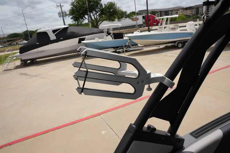 Slide: The Image of ATX 24 Type-S 2021 boat with wakeboard rack. - 23