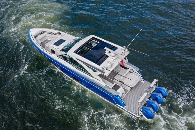 Slide: The Image of 2023 Formula 430 Super Sport Crossover yacht cruising on open water. - 7