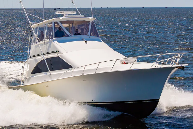 Slide: The Image of Ocean 48 SuperSport 2000 yacht cruising on open sea. - 5