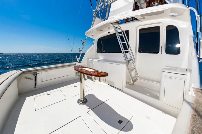 Slide: The Image of Ocean 48 SuperSport 2000 yacht with spacious deck and ocean view. - 9