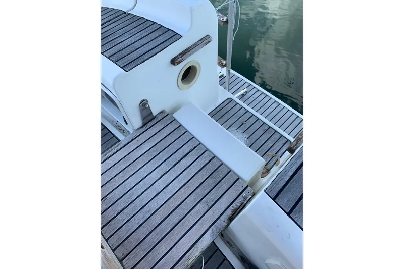 Slide: The Image of Swim Platform Sun Odyssey Jeanneau 36 - 26