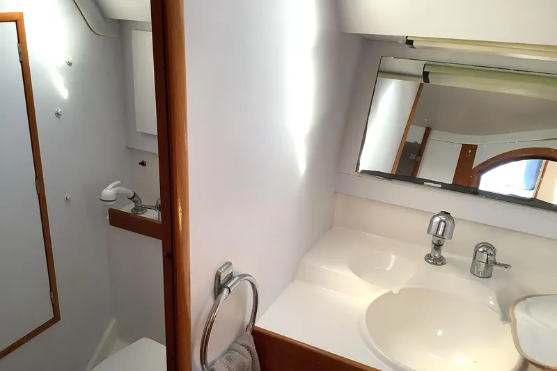 Slide: The Image of Bathroom of Jeanneau Sun Odyssey 36.2 yacht, year 1997. - 8