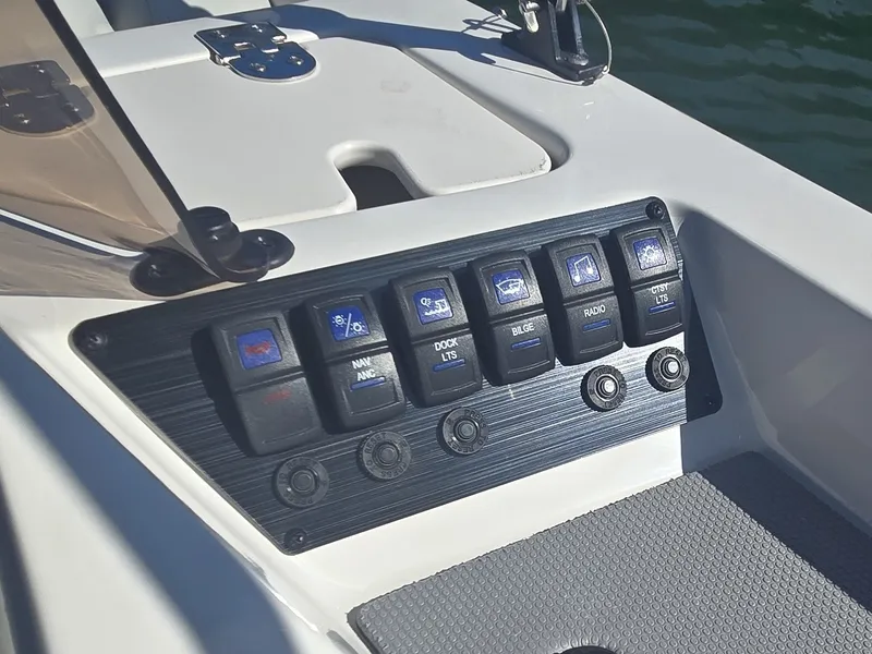 Slide: The Image of Control panel of a 2027 Starcraft 181SVOB boat. - 14