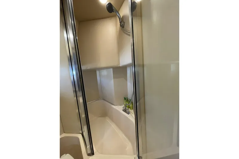 Slide: The Image of Shower area in 2008 Meridian 490 Pilothouse yacht, featuring sleek design and modern fixtures. - 20
