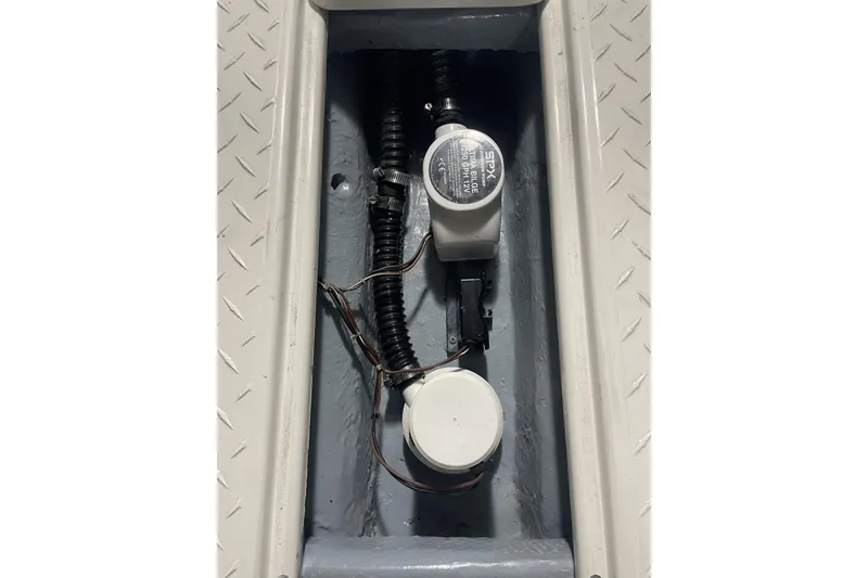 Slide: The Image of Bilge pump system in a 2008 Meridian 490 Pilothouse boat. - 71