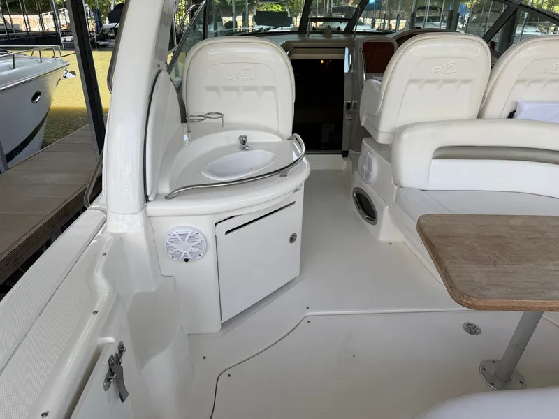 Slide: The Image of Sea Ray 340 Sundancer 2007 - 12