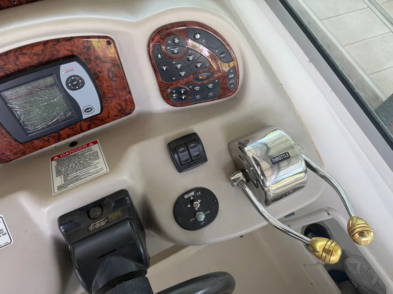 Slide: The Image of Sea Ray 340 Sundancer 2007 - 9