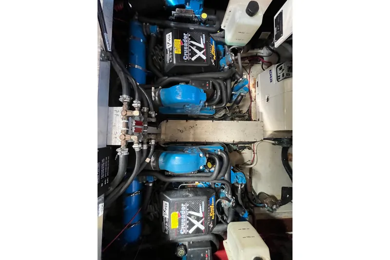 Slide: The Image of Engine room of 1995 Cruisers Yachts 3650 Motoryacht with twin Crusader XL engines. - 48