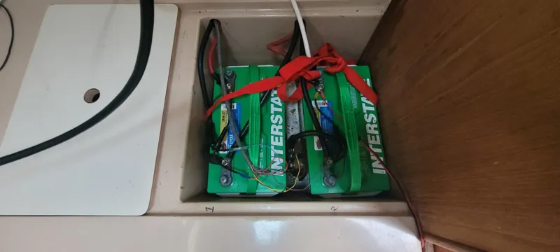 Slide: The Image of Batteries in Island Packet 31 boat, year 1987. - 27