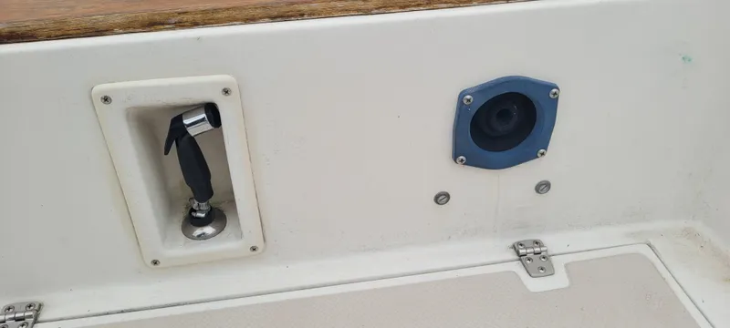 Slide: The Image of Close-up of Island Packet 31 boat component, year 1987. - 44