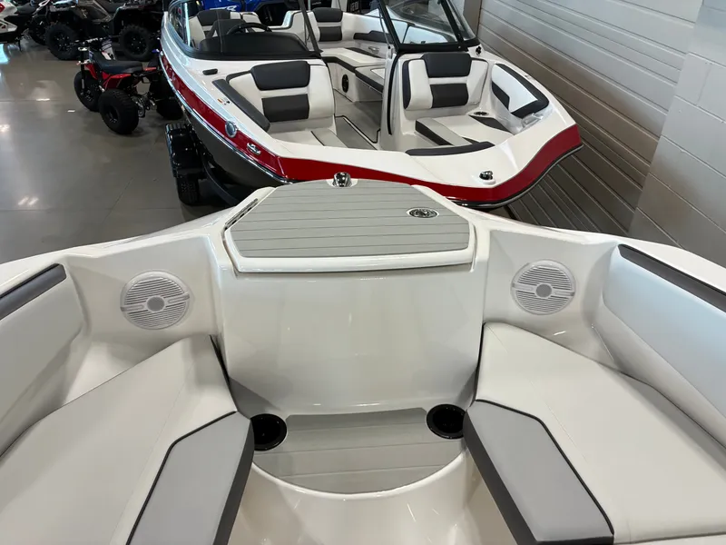Slide: The Image of Yamaha AR220 2026 - 14