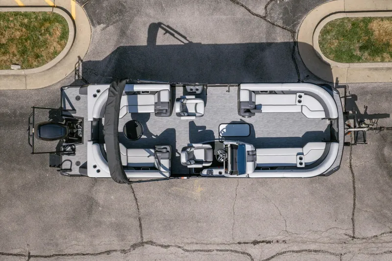 Slide: The Image of Overhead view of 2026 Viaggio Z24U pontoon boat with spacious seating layout. - 18