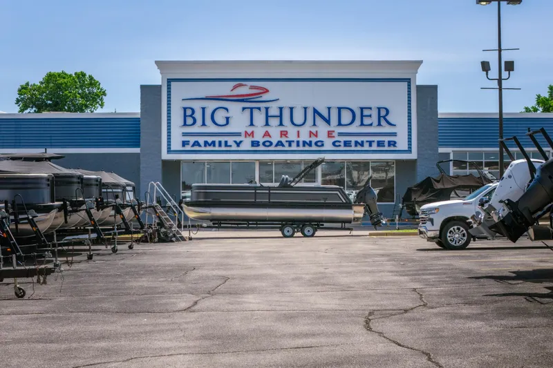 Slide: The Image of Outdoor display of Viaggio Z24U boat at Big Thunder Marine center, 2026 model. - 20