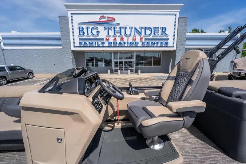 Slide: The Image of Viaggio Z24U 2026 boat interior at Big Thunder Marine Family Boating Center. - 10