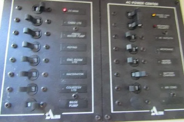 Slide: The Image of Electrical control panel on a 2000 Albin 28 Tournament Express boat. - 27
