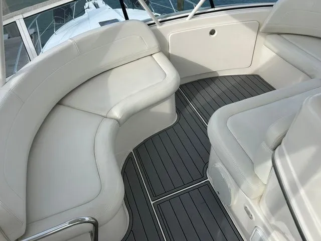 Slide: The Image of Interior of a 2003 Silverton 42 Convertible yacht. - 28