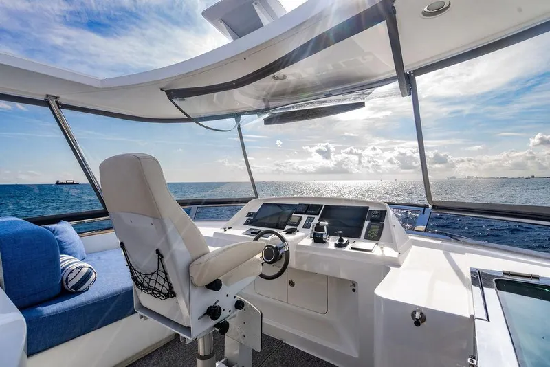 Slide: The Image of Luxurious yacht cockpit with ocean view, Custom 73 Lanzarote, 2013 model. - 43