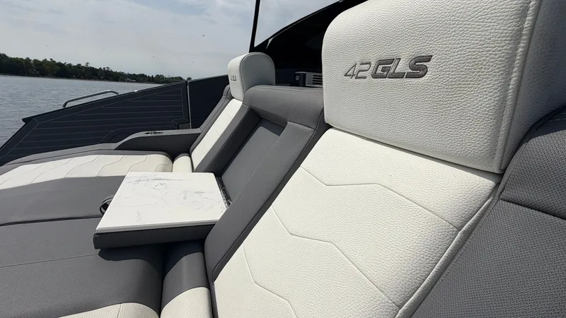 Slide: The Image of Cruisers 42 GLS 2023 - 50
