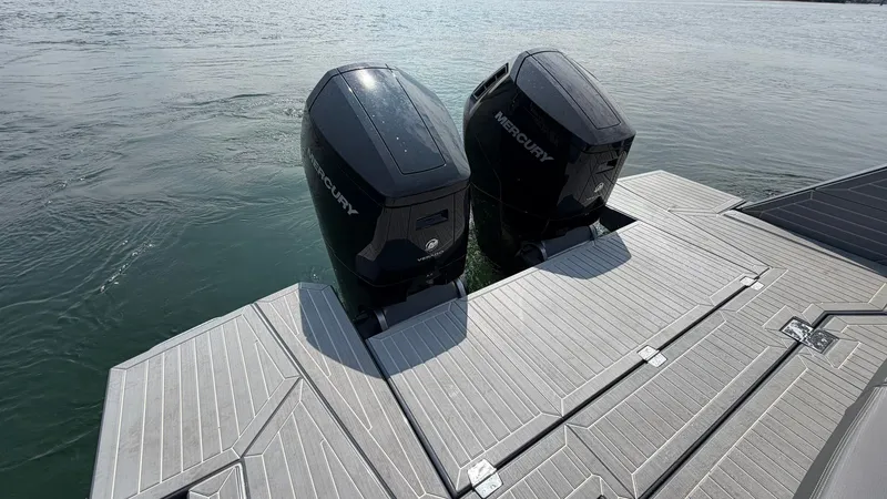 Slide: The Image of Cruisers 42 GLS 2023 - 54