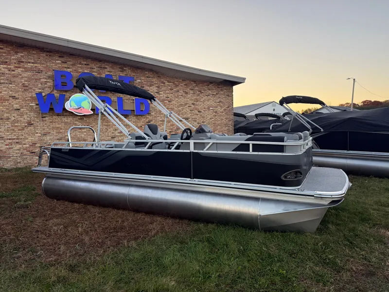 Slide: The Image of Tahoe Sport VRB 2180 Swingback & 4-Stroke $31995 2027 - 52
