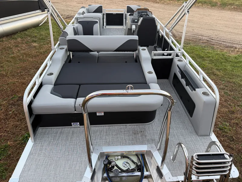 Slide: The Image of Tahoe Sport VRB 2180 Swingback & 4-Stroke $31995 2027 - 2