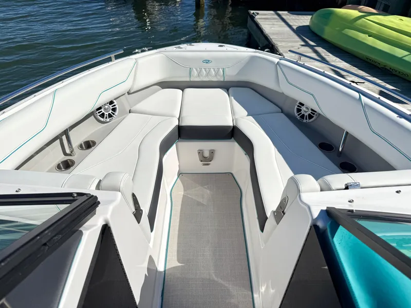 Slide: The Image of Regal LX4 2022 - 27