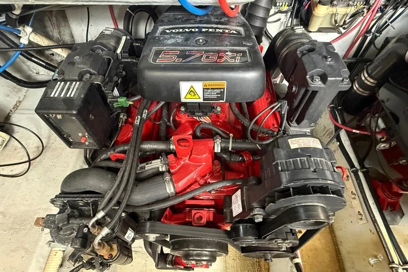 Slide: The Image of Volvo Penta 5.7GXi engine in a 2001 Doral 330se boat, detailed view. - 42